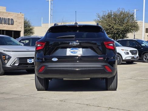 Used 2025 Chevrolet Trax RS w/ Sunroof Package image 7