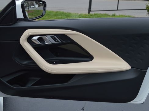 Used 2023 BMW 230i Coupe w/ Premium Package image 27