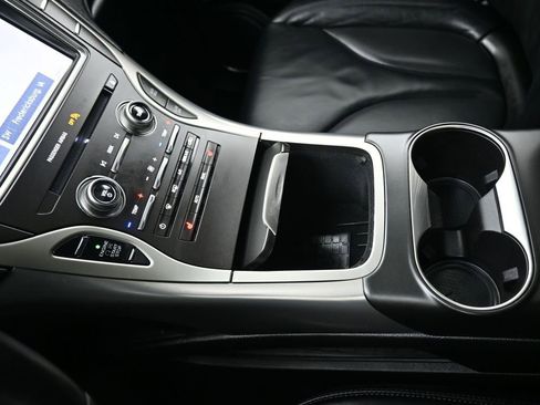 Used 2019 Lincoln Nautilus Select image 23