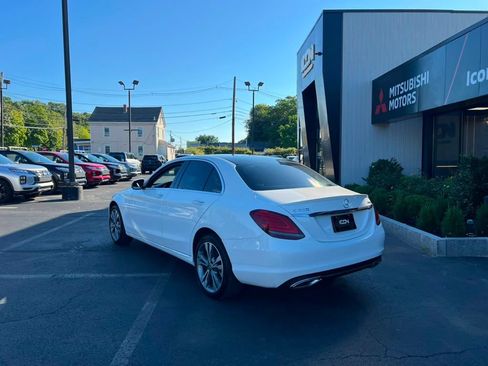Used 2020 Mercedes-Benz C 300 4MATIC Sedan image 3