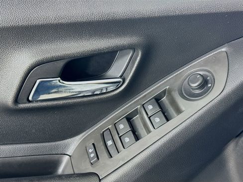Used 2016 Chevrolet Trax LT w/ LT Convenience Package image 21