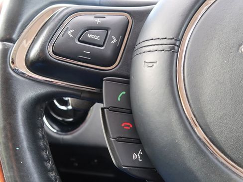 Used 2016 Jaguar XJ R-Sport image 35