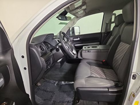 Used 2021 Toyota Tundra SR5 AWD/4WD image 12