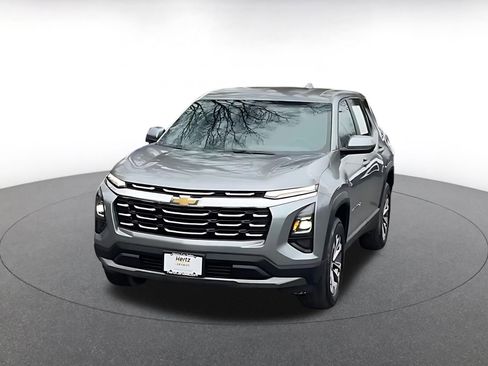 Used 2025 Chevrolet Equinox LT image 4