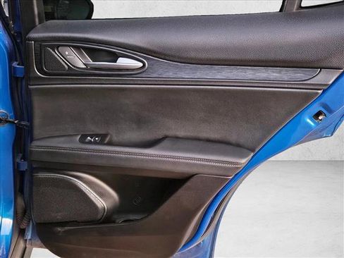 Used 2021 Alfa Romeo Stelvio Sprint image 20