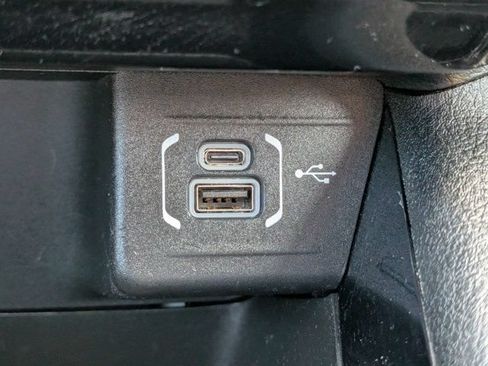 Used 2025 Jeep Compass Latitude w/ Convenience Group AWD/4WD image 22
