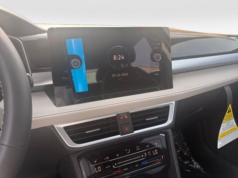New 2026 Volkswagen Taos SE AWD/4WD image 17
