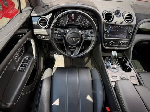 Used 2019 Bentley Bentayga AWD/4WD image 20