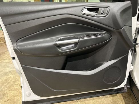 Used 2018 Ford Escape SEL AWD/4WD image 15