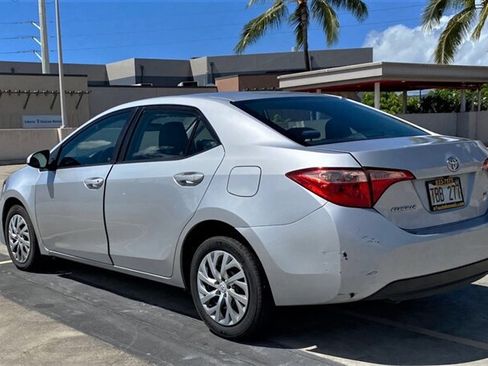 Used 2017 Toyota Corolla LE FWD image 7