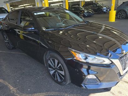 Used 2022 Nissan Altima 2.5 SV w/ SV Premium Package