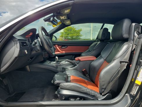 Used 2011 BMW M3 Convertible image 11