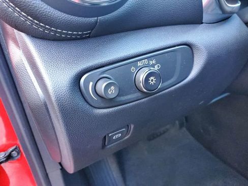 Certified 2024 Chevrolet Blazer LT w/ LPO, Black Grille Bar Package image 22