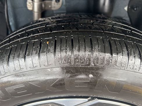 Certified 2024 Kia Niro EX image 44