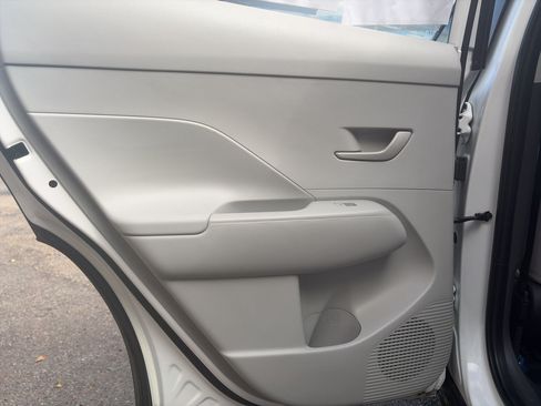 Used 2025 Hyundai Kona SEL FWD image 19