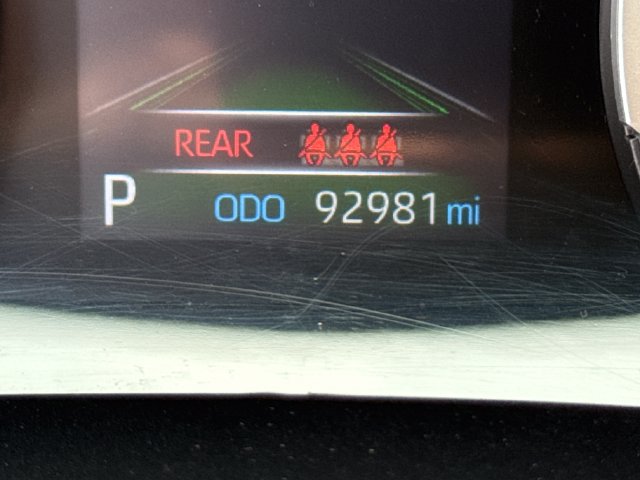 Used 2021 Toyota RAV4 XLE w/ Convenience Package FWD image 28