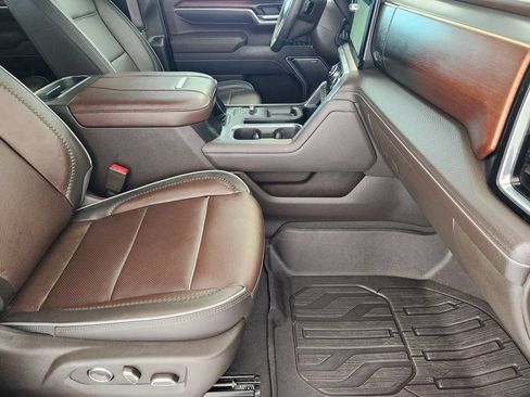 Used 2026 GMC Sierra 2500 Denali w/ Technology Package AWD/4WD image 13