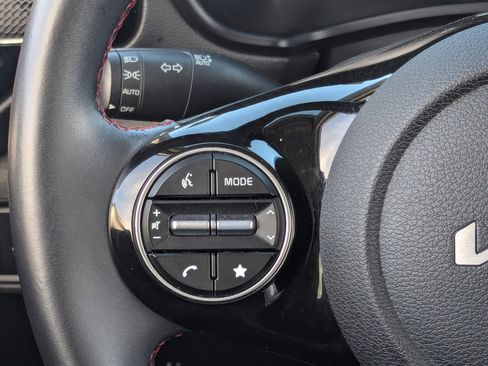 Used 2023 Kia Soul GT-Line image 24