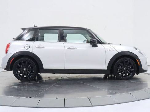 Used 2021 MINI Cooper S FWD image 6