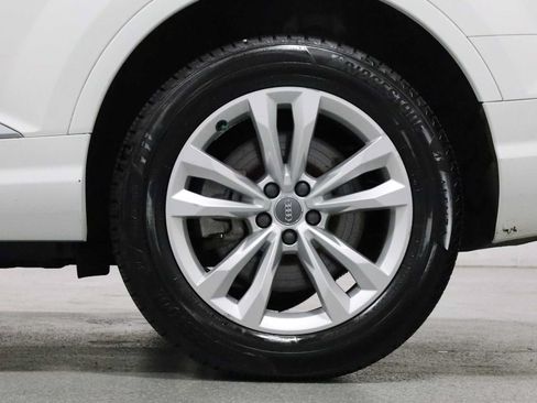 Used 2018 Audi Q7 3.0T Premium Plus AWD/4WD image 37