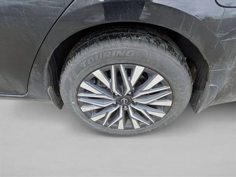 Used 2023 Nissan Altima 2.5 SV w/ SV Premium Package image 9