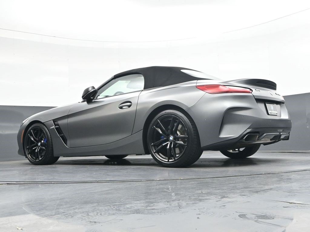 Used 2021 BMW Z4 M40i w/ Executive Package RWD image 31