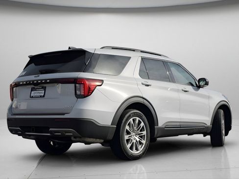 New 2026 Ford Explorer Active w/ Active Comfort Package image 21
