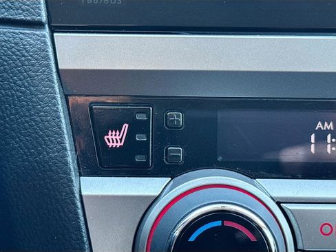 Used 2017 Subaru Outback 2.5i Limited image 26