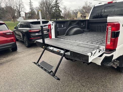 New 2025 Ford F250 XLT w/ Black Appearance Package image 15