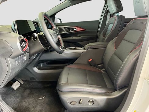 Used 2025 Chevrolet Equinox EV RS image 21