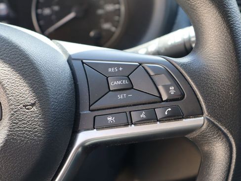 Used 2023 Nissan Kicks SV FWD image 13