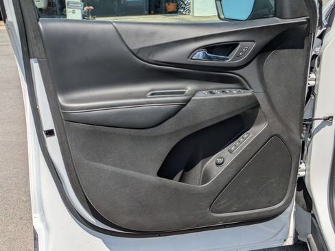 Used 2018 Chevrolet Equinox Premier AWD/4WD image 6