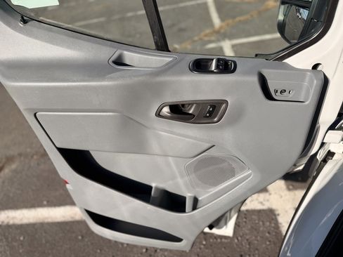 Used 2018 Ford Transit 150 Base image 17