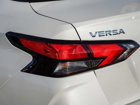 Certified 2025 Nissan Versa SV w/ Trunk Package FWD image 10