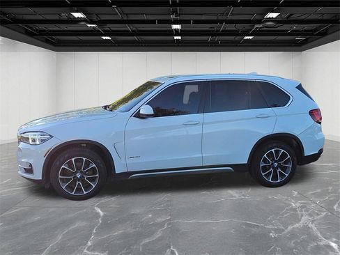 Used 2018 BMW X5 xDrive35i image 2