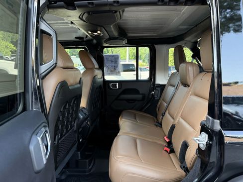 Used 2020 Jeep Wrangler Unlimited Rubicon w/ Safety Group AWD/4WD image 24