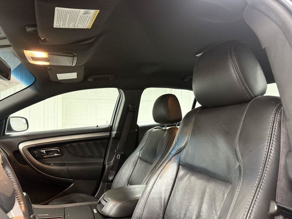 Used 2014 Ford Taurus SEL w/ Equipment Group 201A FWD image 10