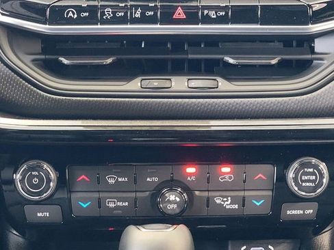 New 2025 Jeep Compass Limited w/ Sun & Sound Group image 26