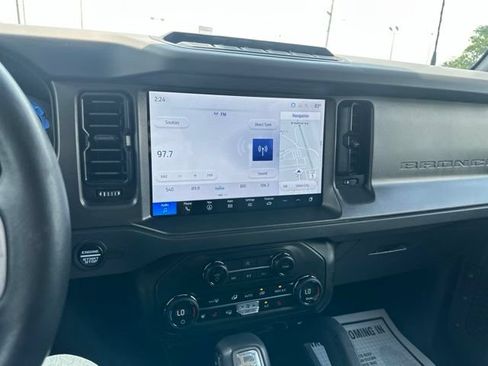 Used 2025 Ford Bronco Badlands AWD/4WD image 38