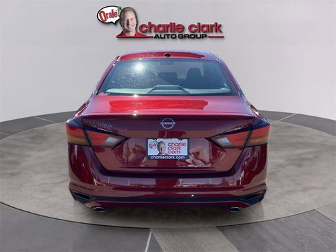 Used 2025 Nissan Altima 2.5 SV w/ SV Special Edition Package image 5