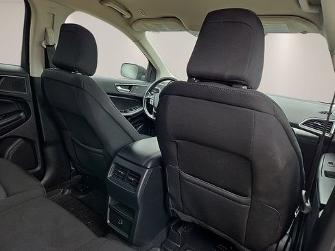 Used 2021 Ford Edge SE FWD image 11