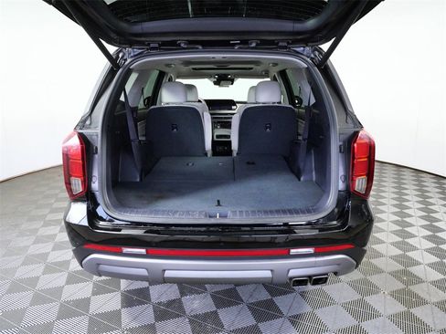 Used 2024 Hyundai Palisade Limited image 10