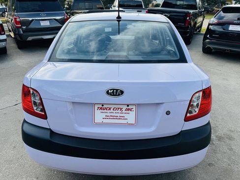 Used 2009 Kia Rio LX w/ PWR Pkg FWD image 4