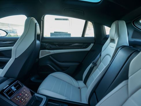 New 2026 Porsche Panamera 4 image 27