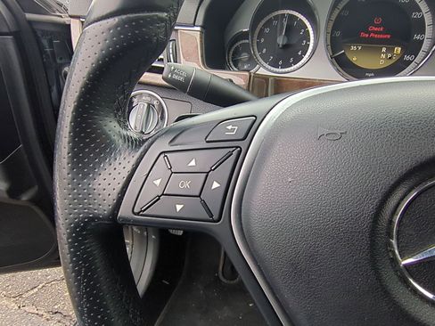 Used 2012 Mercedes-Benz E 350 4MATIC Sedan image 35