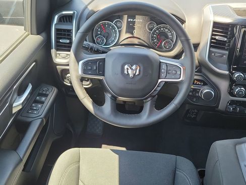Used 2025 RAM 1500 Big Horn AWD/4WD image 8