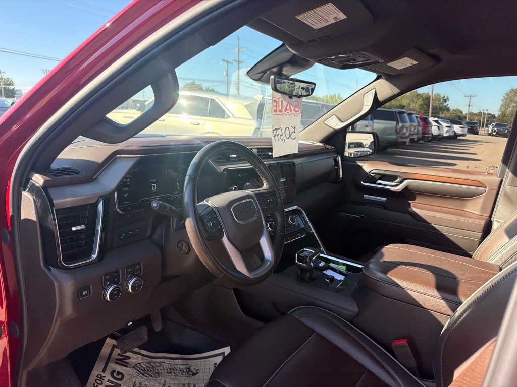 Used 2024 GMC Sierra 1500 Denali w/ Technology Package AWD/4WD image 15
