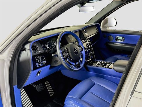 Used 2024 Rolls-Royce Cullinan Black Badge w/ Leather Finishing Pack AWD/4WD image 15