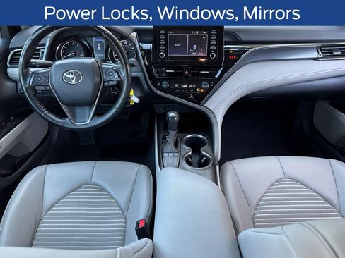 Used 2022 Toyota Camry SE FWD image 17