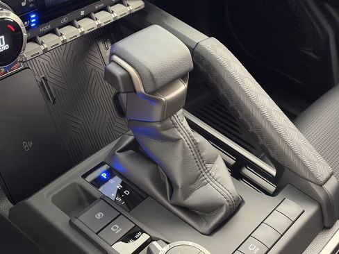 New 2026 Toyota 4Runner Limited AWD/4WD image 15